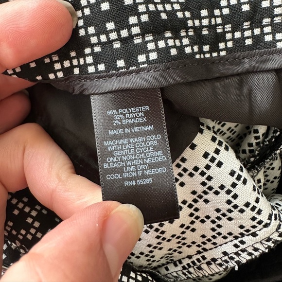 Express Columnist Geo Pixel Print Pants - Picture 3 of 4